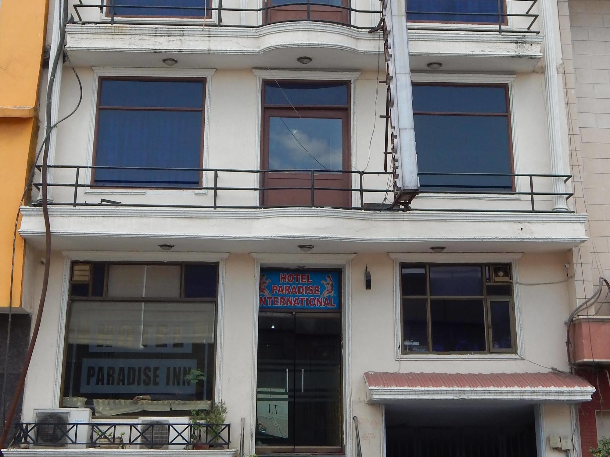 Airport Hotel Paradise International Nueva Delhi Exterior foto